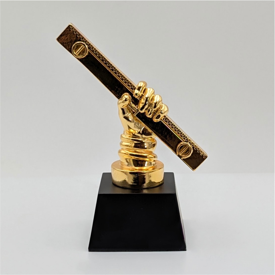 Статуэтка строительный уровень