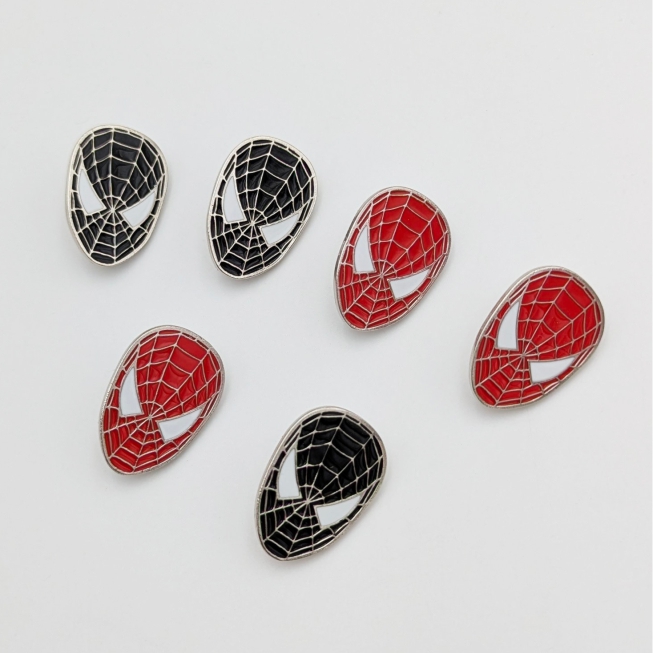 значок Marvel